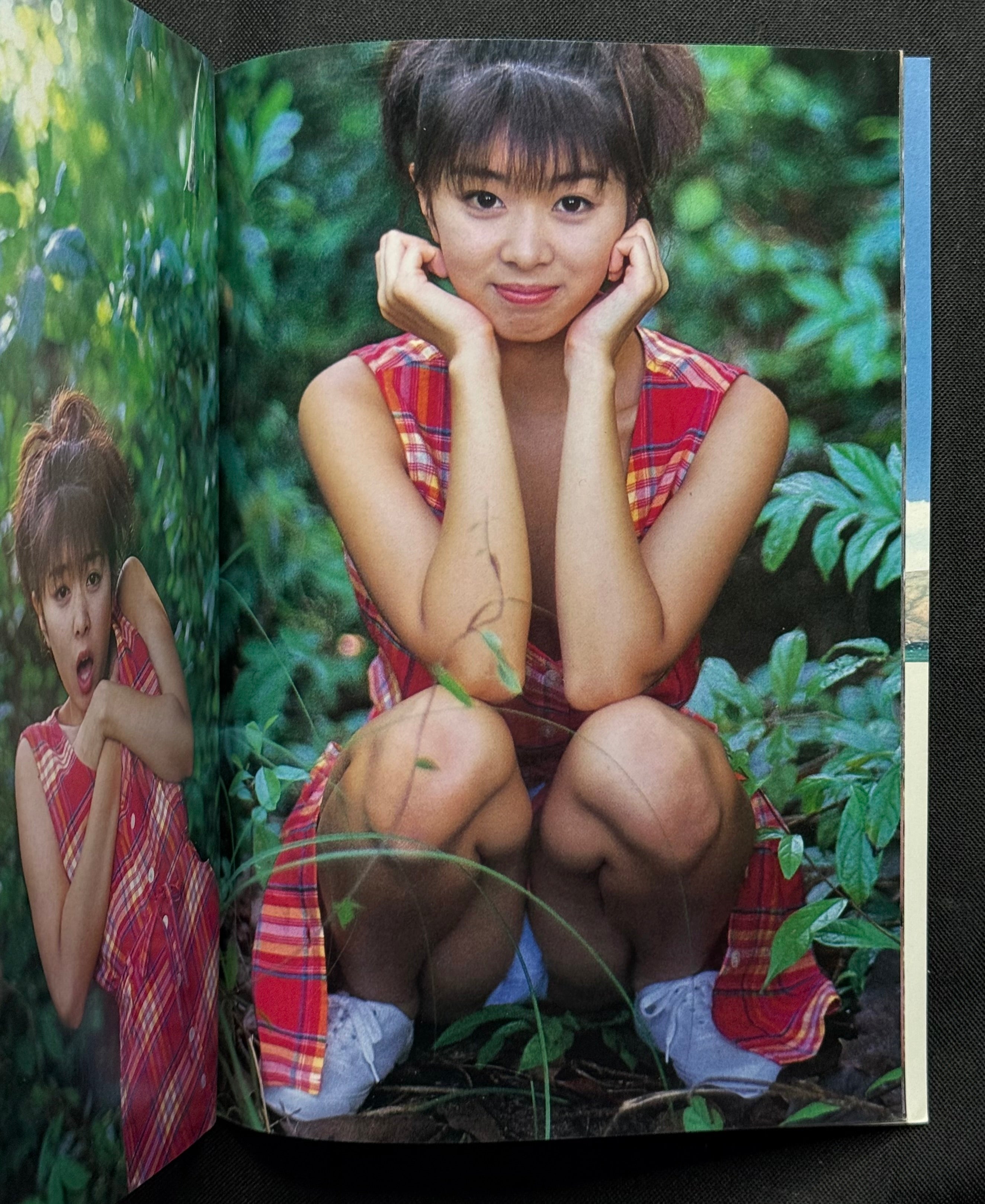 BOMB Japanese Idol Magazine – February 1996 (Miho Yabe Cover)