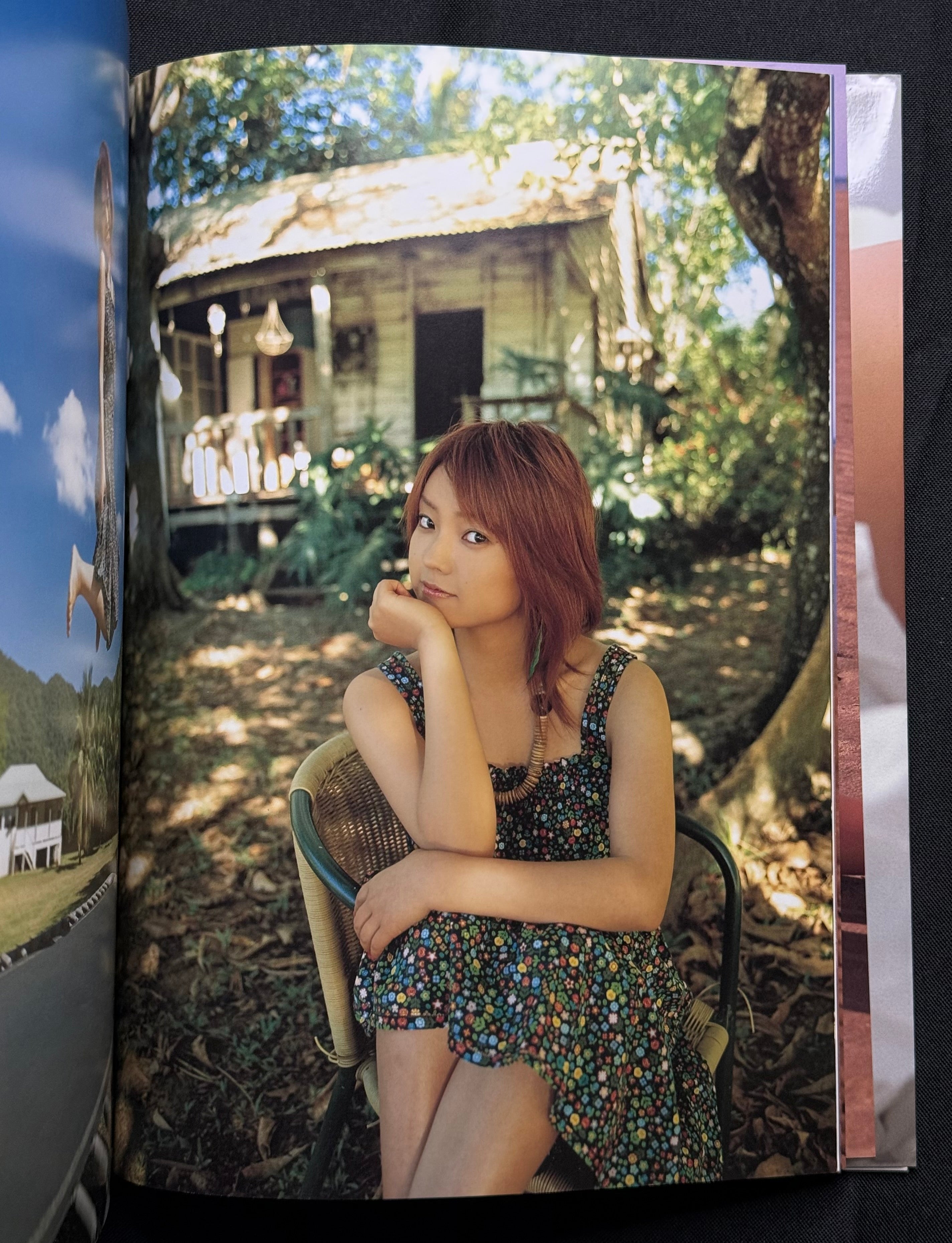 Asami Abe “Feeling Good?” Japanese Photobook (2005) – Idol Photo Collection