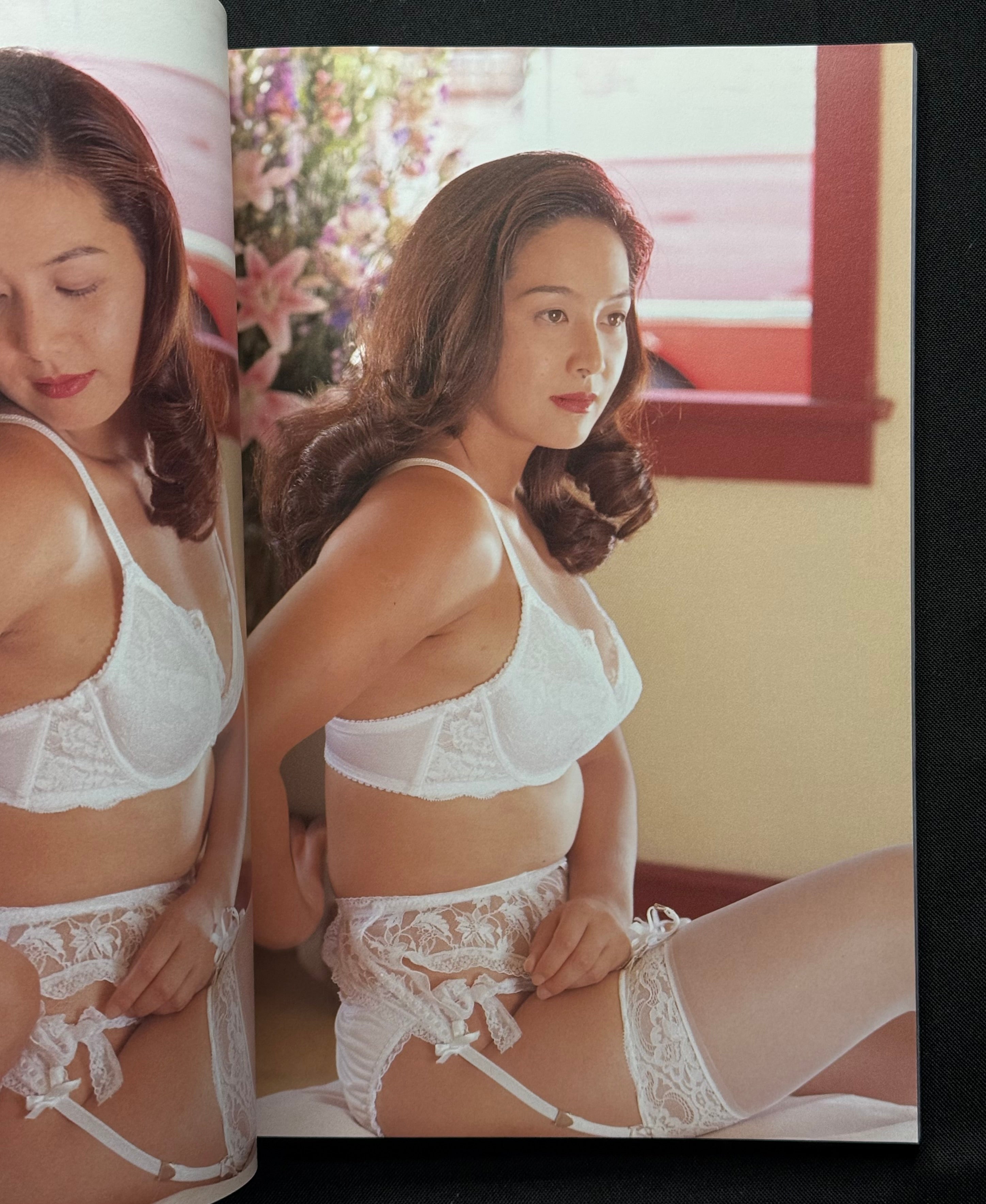 Cutie Suzuki “Cuty Mania” Photobook (1996) – JWP Joshi Wrestling Gravure