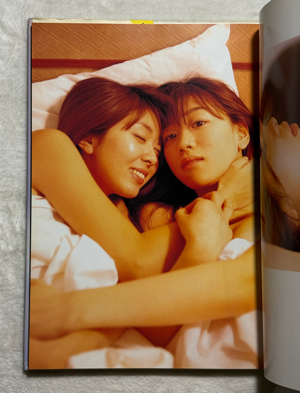 Miho Yabe + Mika “Samitto” Hardcover Gravure Photobook (2000) Japan Import