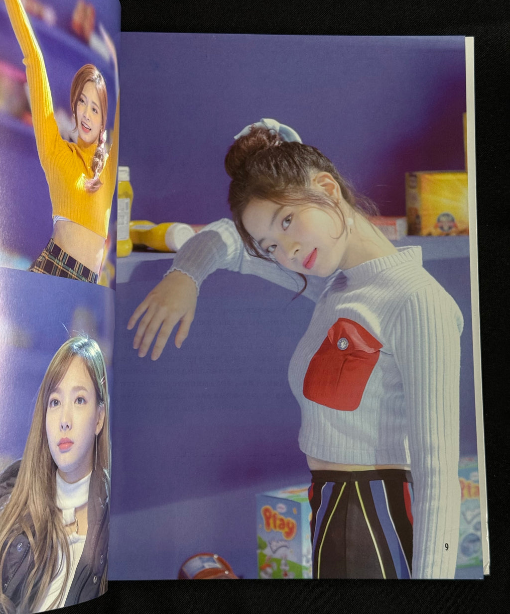 TWICE – “Heart Shaker” K-pop Photobook (2017) w/Extras