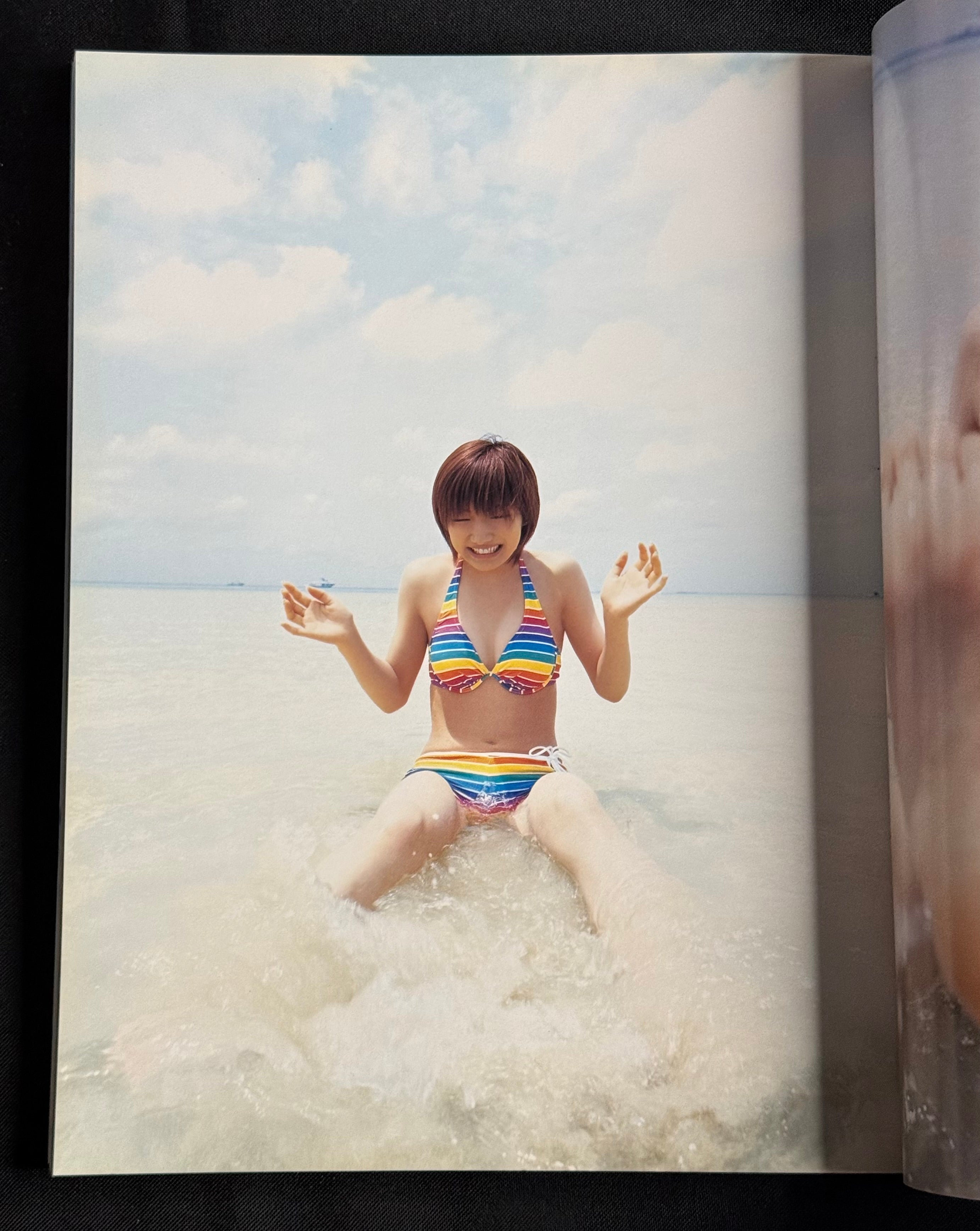 Maki Goto “Alo-Hello! Goto Maki” (2004) Morning Musume – Japanese Photobook
