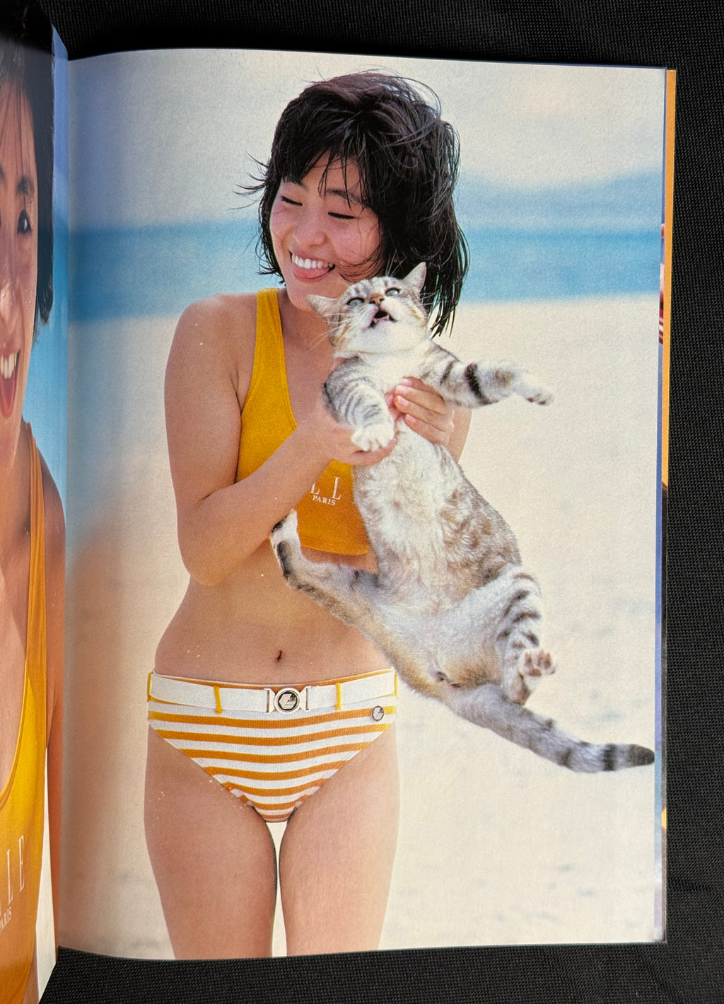 Dunk Idol Japanese Magazine February 1988 – Kayo Agatsuma Cover w/Poster