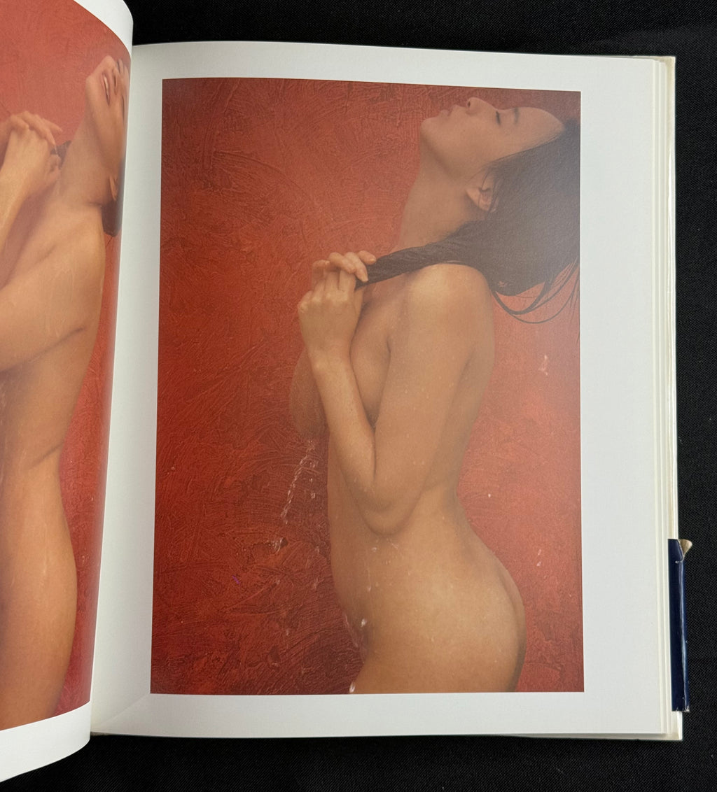 Minayo Watanabe “Blooming Minayo” Hardcover Gravure Photobook (1992) - Japan Import
