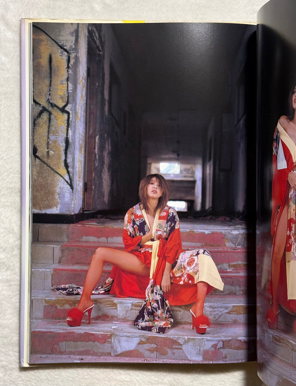 Miho Yabe + Mika “Samitto” Hardcover Gravure Photobook (2000) Japan Import