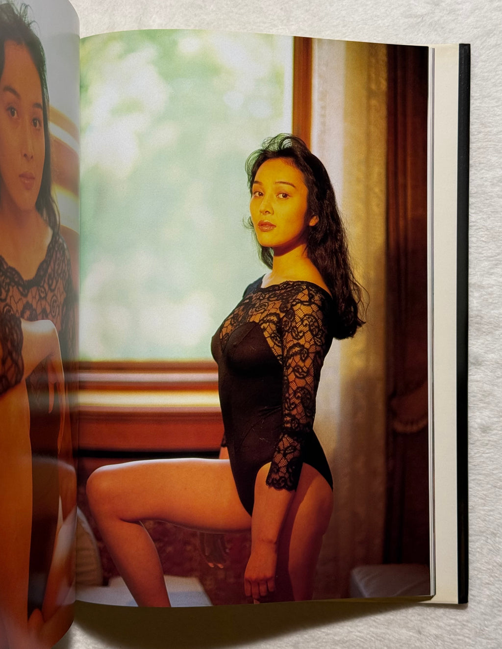 Mamiko Aso “Especially” Hardcover Japanese Idol Gravure Photobook (1991)