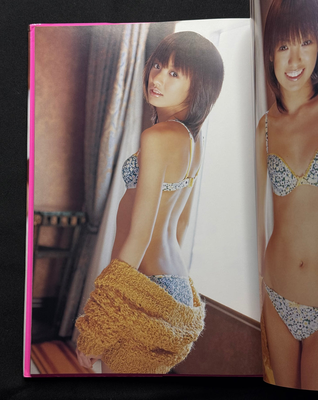 Akina Minami “SO・TSU・A・RU” Hardcover Gravure Photobook (2008) Japan Import