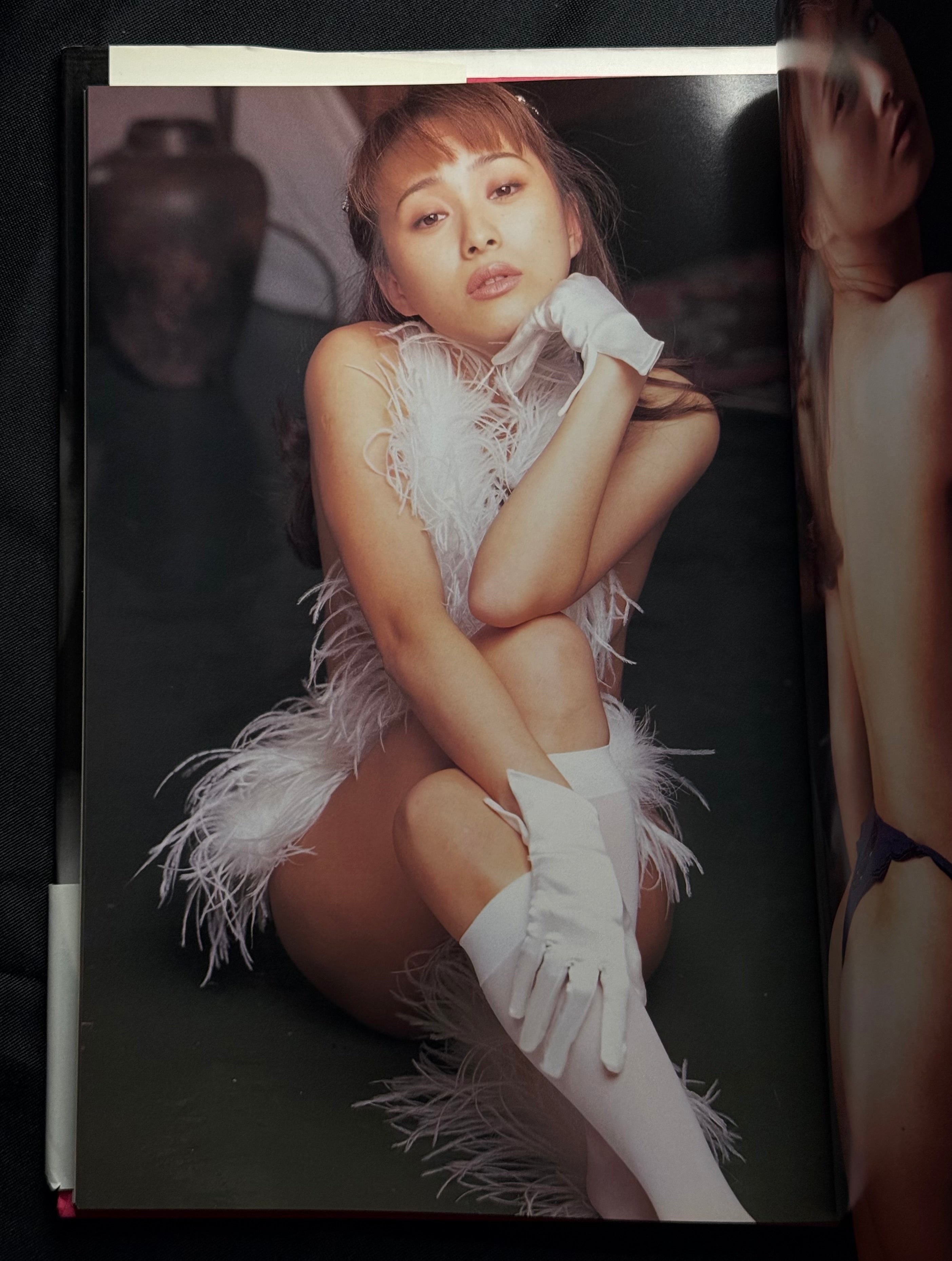 Minayo Watanabe – “Pose” Hardcover Photobook (1995) Dust Jacket & OBI Japan