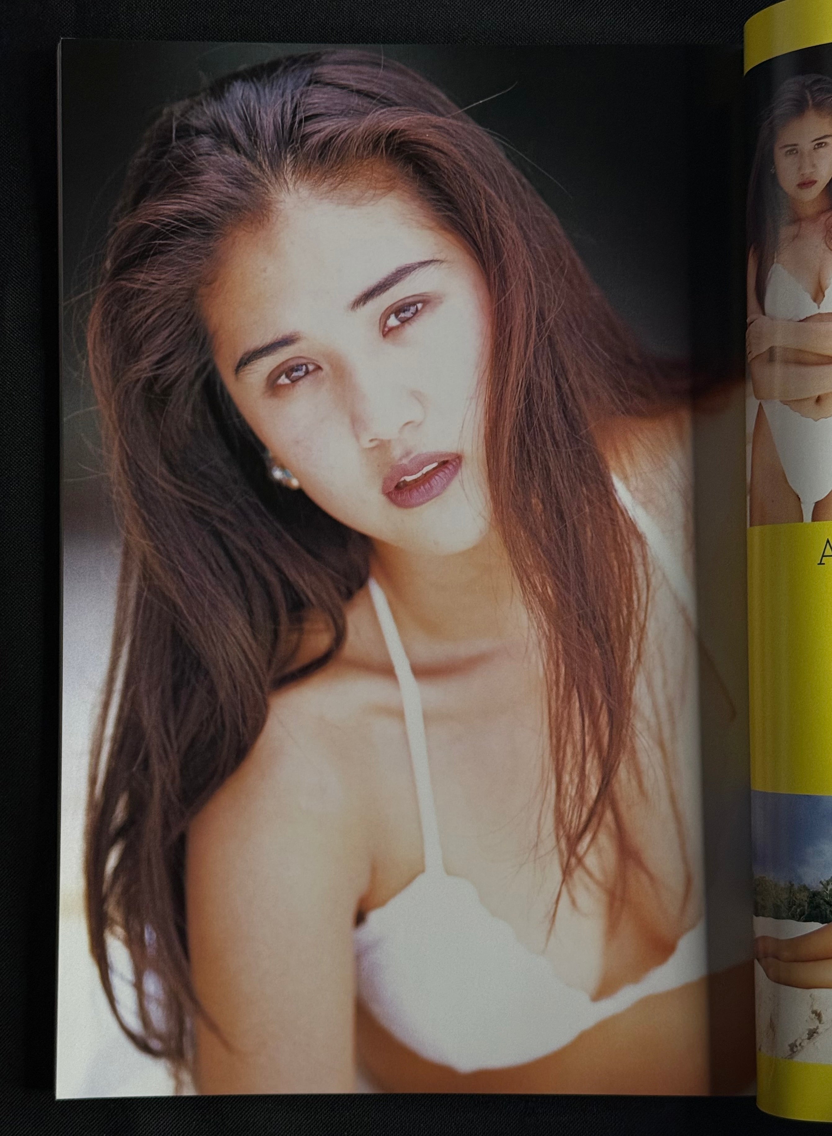The Best SUPER PHOTO: Yellow Cab & Sands (1995) – Japanese Photobook w/ Poster