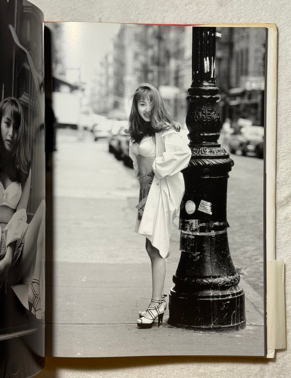 Minayo Watanabe “Pose” Japanese Gravure Photobook (1995) w/obi - Onyanko Club