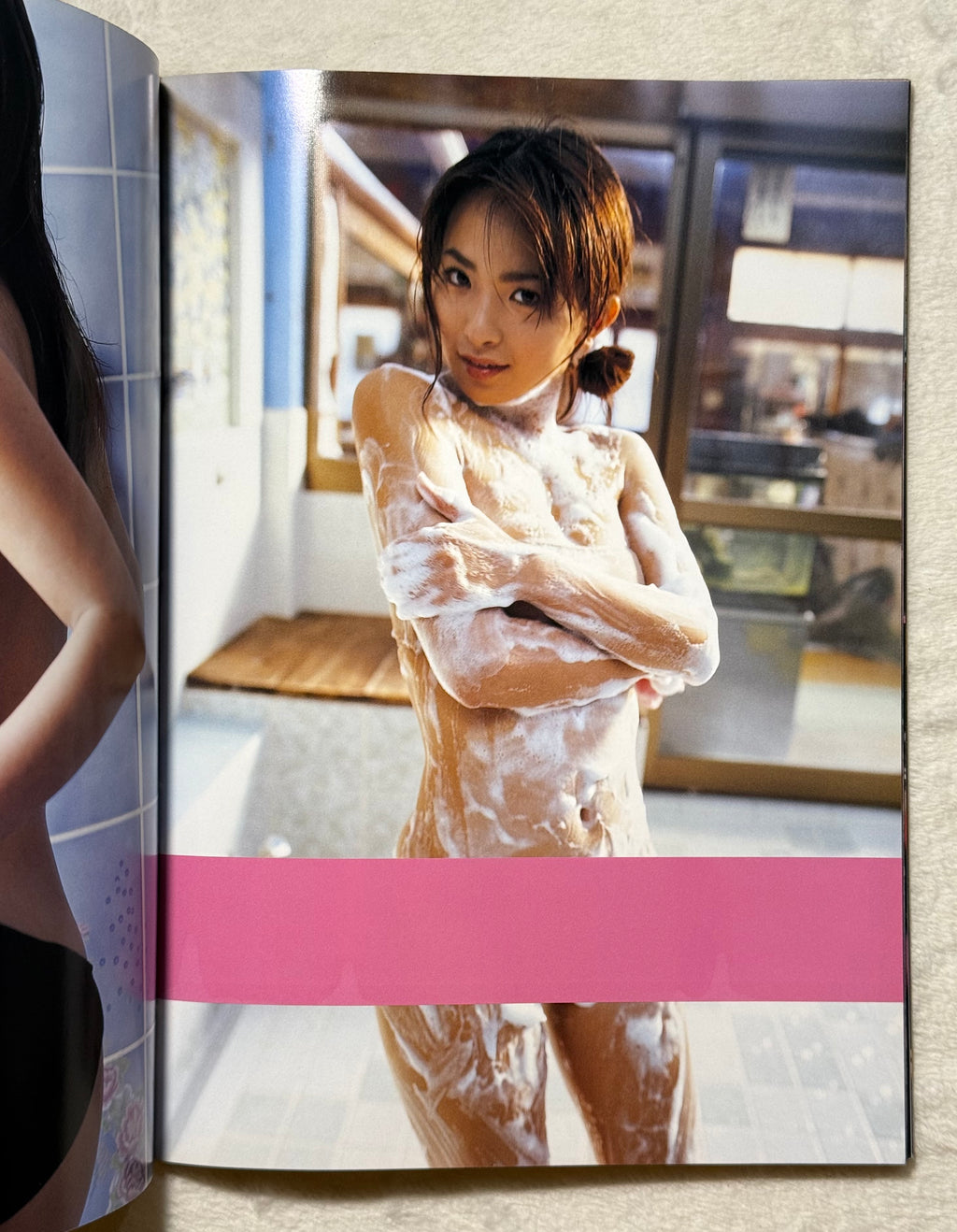 Miwa Oshiro “Momoiro Salon” Japanese Gravure Photobook (2004)