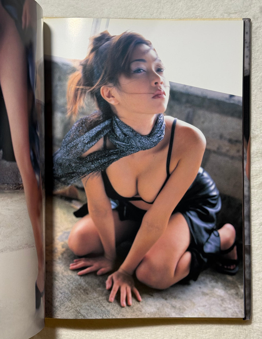 Miki Munemasa “cheek” Japanese Gravure Photobook (2000) w/obi