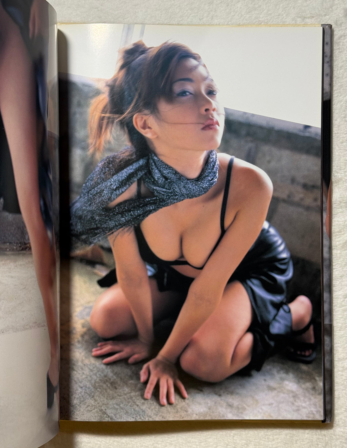 Miki Munemasa “cheek” Japanese Gravure Photobook (2000) w/obi