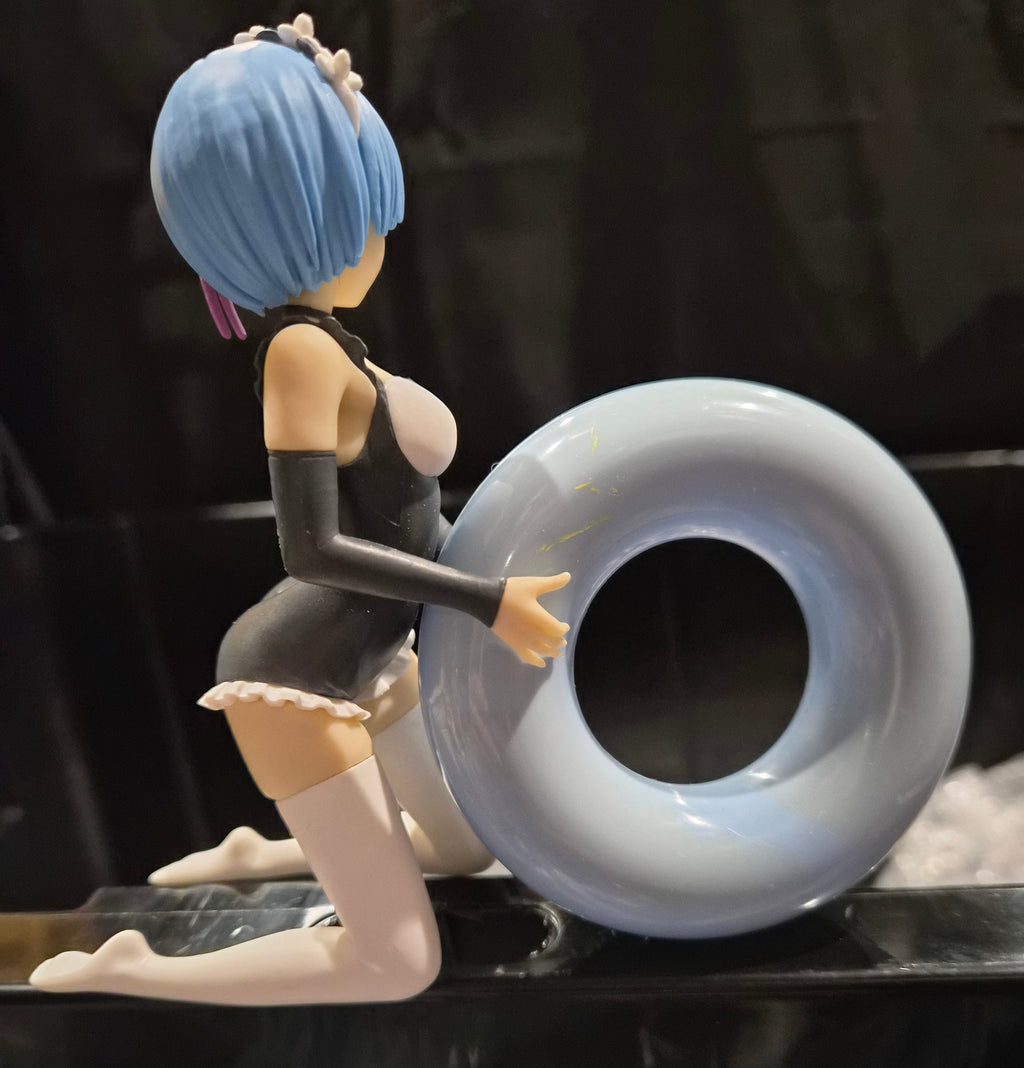 Re:Zero – Rem “Celestial Vivi” Maid Style Figure w/ Blue Donut Prop – Banpresto – 5"