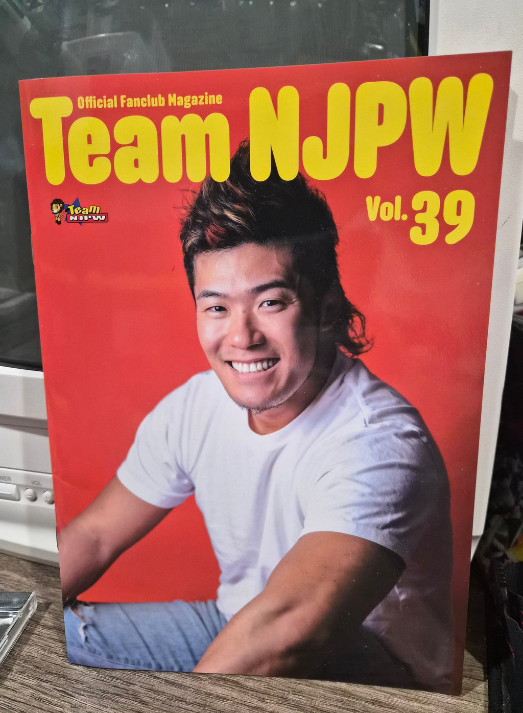 Official Fanclub Magazine Team NJPW vol 39 Yuya Ueumura Cover New Japan Wrestling