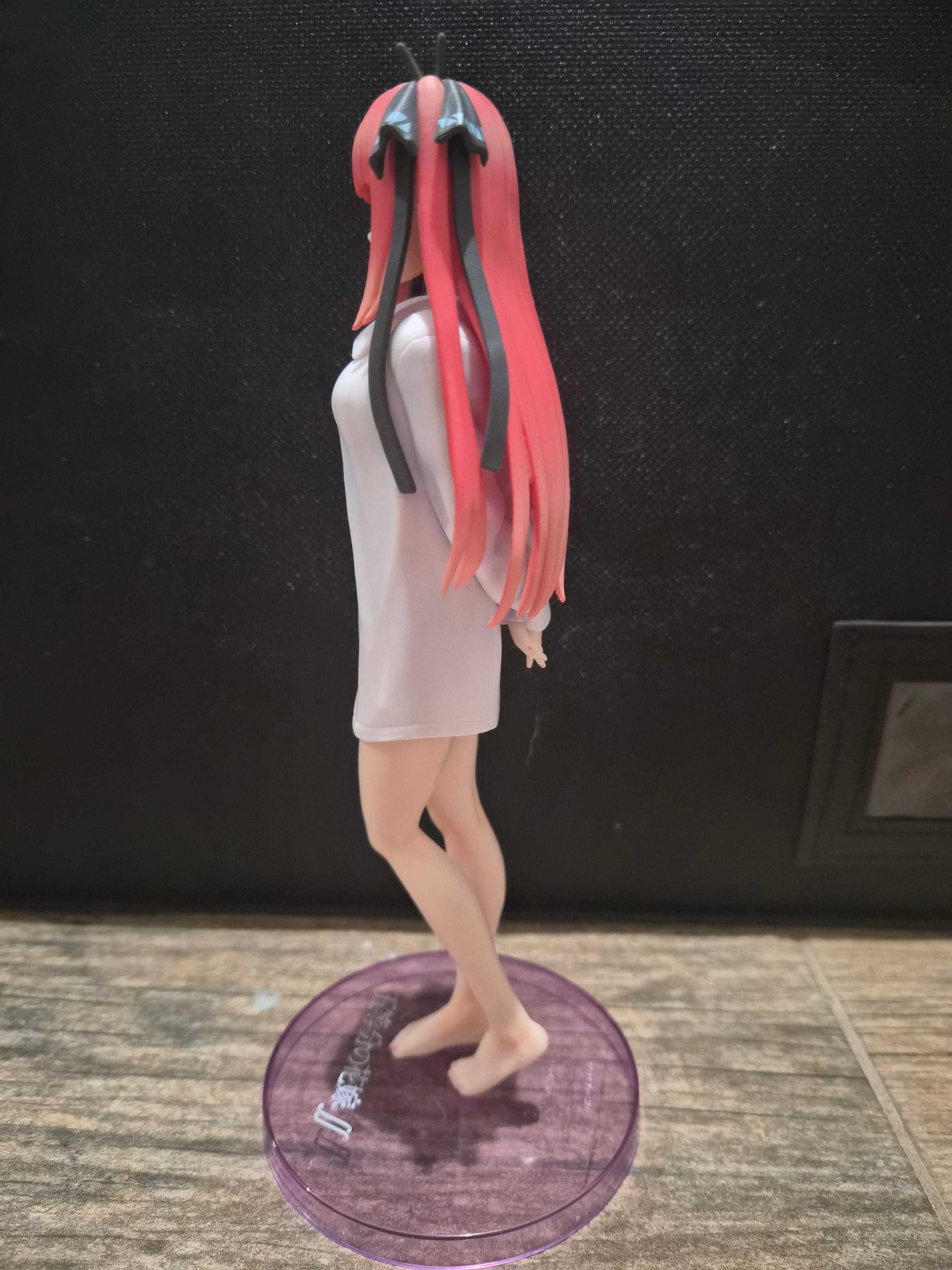 Fukuya Fascinity Figure Nakano Nino – The Quintessential Quintuplets – Boyfriend Shirt Version – Anime Figure with Base