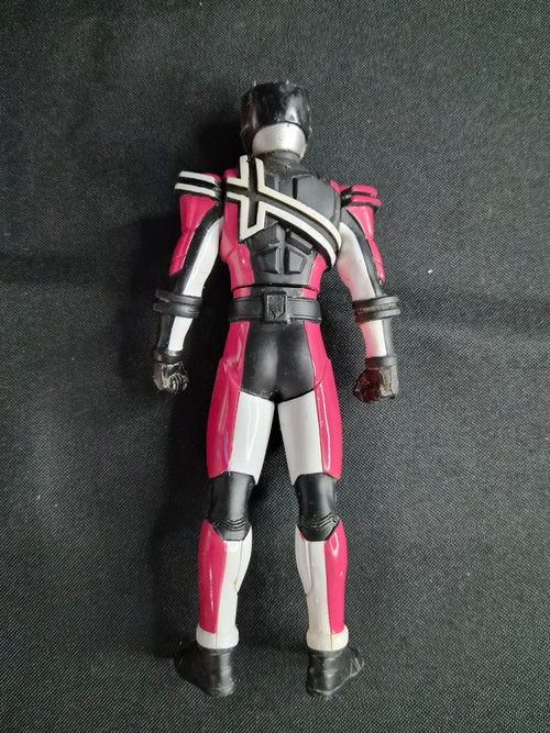 Bandai 2008 - Kamen Rider Decade Sofubi Figure – Legend Rider Series – Tokusatsu Japan