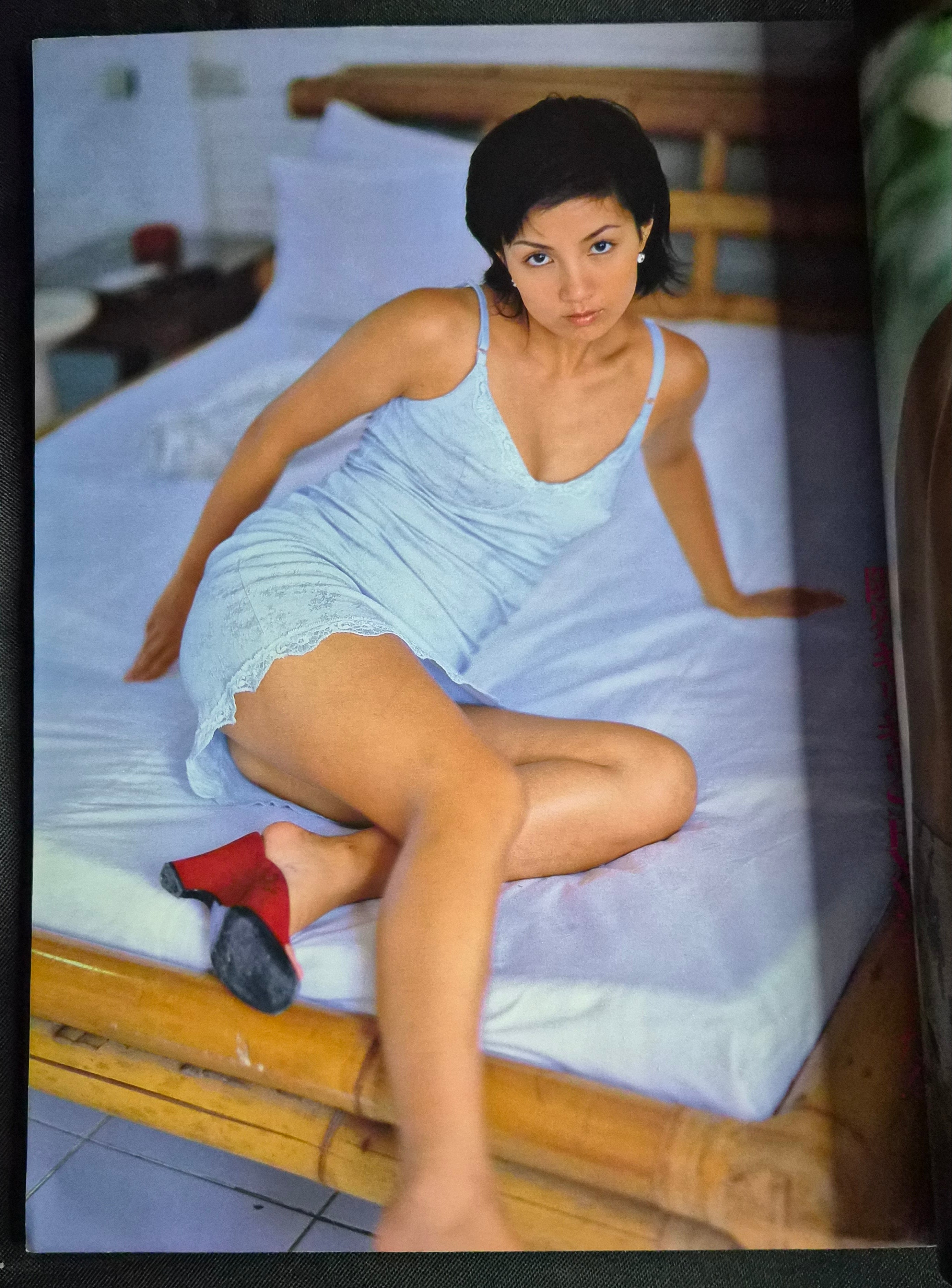 Schola Magazine No. 419 – Feb 11, 1999 – Japan – Saori Ono Hidden Nightlife Gravure